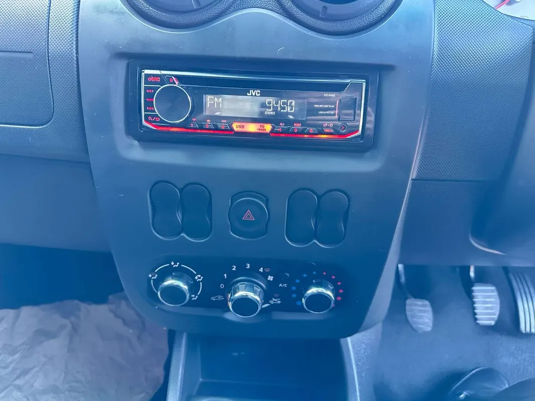Nissan NP200 1.6 8V Base A/C + Safety Pack - Image 26
