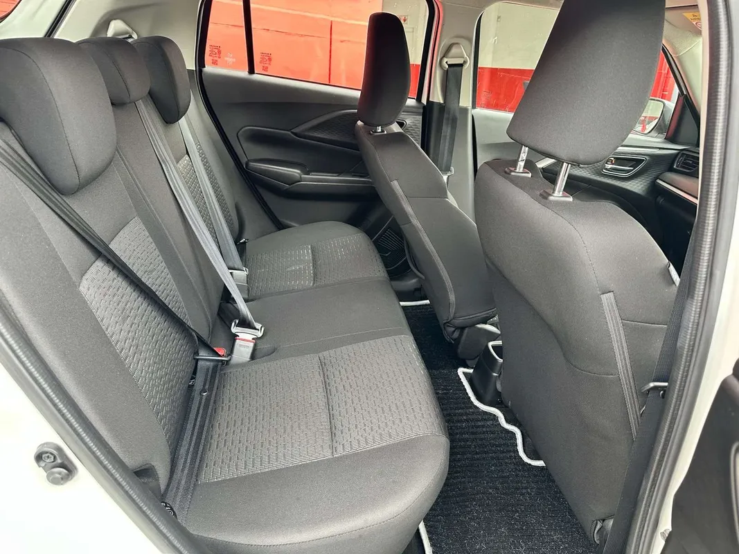 Suzuki Swift 1.2 GL+ MT - Image 14