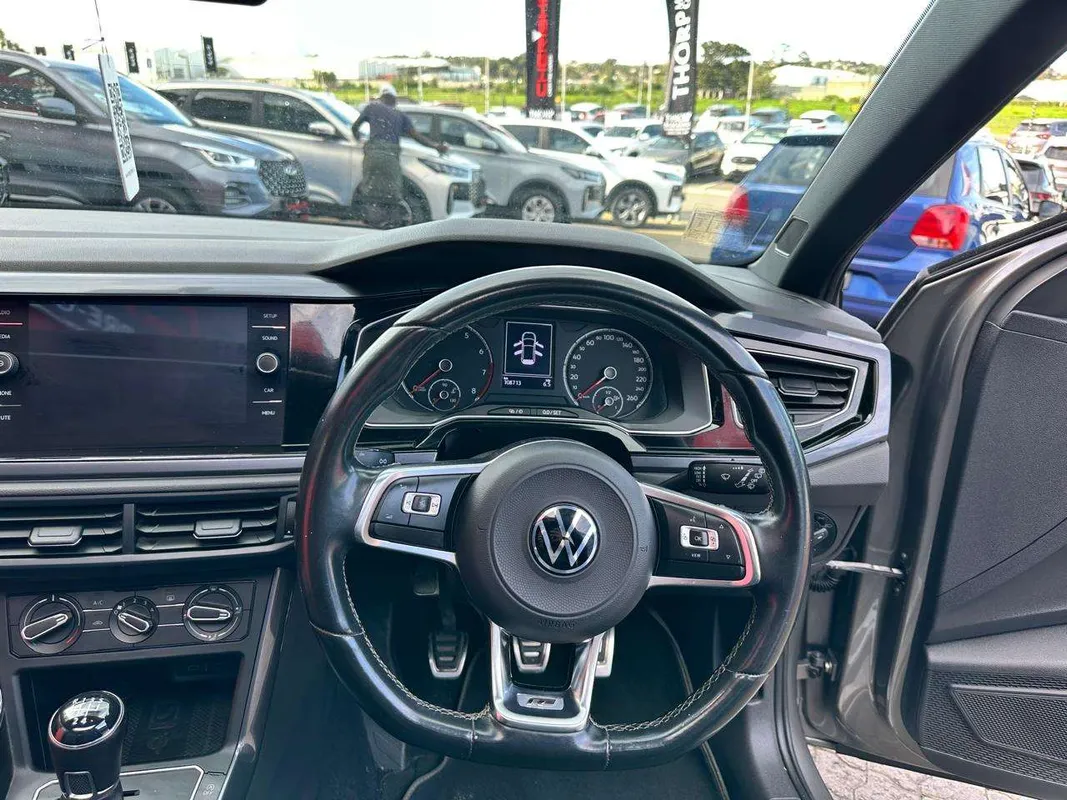 Volkswagen Polo hatch 1.0TSI Comfortline - Image 13