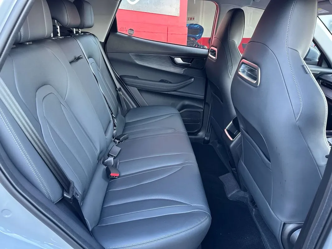Chery Tiggo 4 Cross 1.5 LiT CVT - Image 15