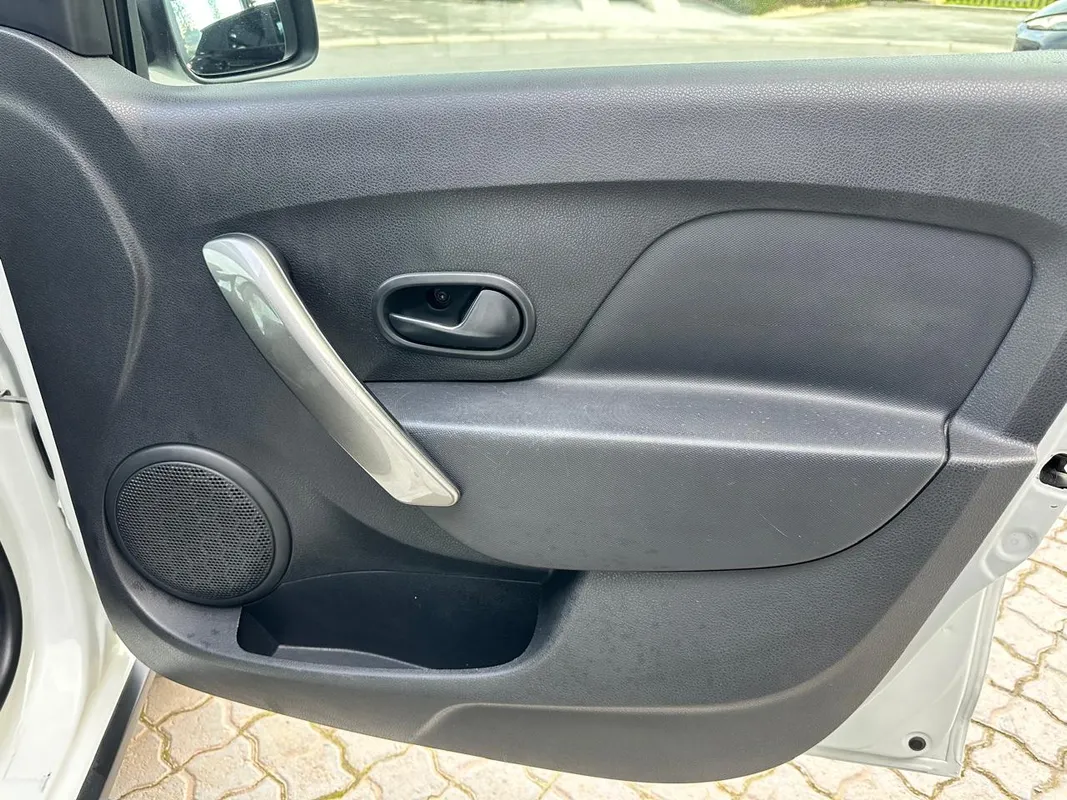 Renault Sandero 66kW turbo Dynamique - Image 12