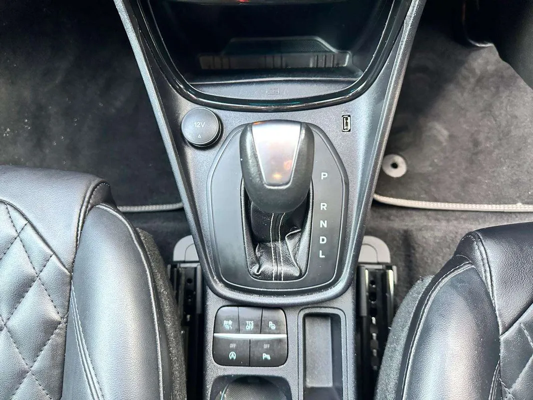 Ford Puma 1.0L EcoBoost ST-Line Vignale 7AT - Image 16