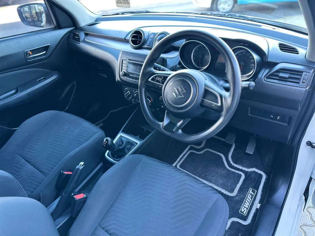 Suzuki Swift 1.2 GL - Image 11