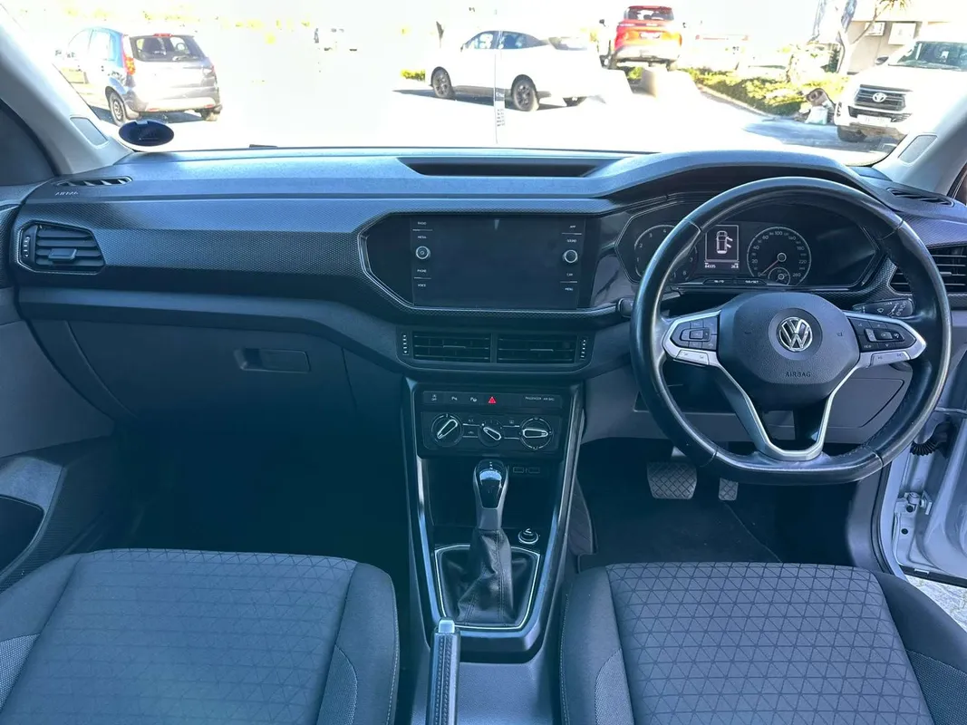 Volkswagen T-Cross 1.0 TSI Comfortline DSG 85kW - Image 13