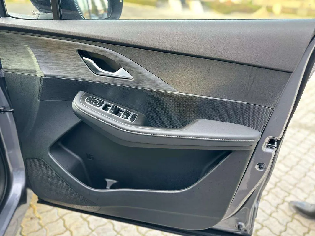 OMODA C5 1.5T Street + - Image 9