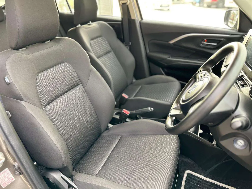 Suzuki Swift 1.2 GL MT - Image 11