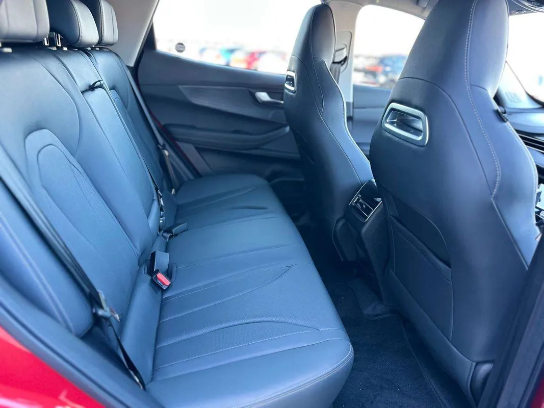 Chery Tiggo 4 Cross 1.5T ME DCT - Image 16