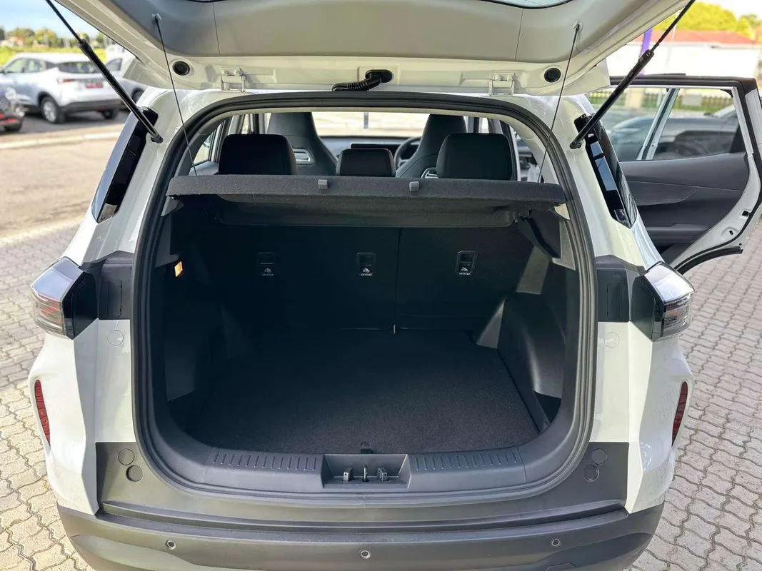 Chery Tiggo 4 Cross 1.5 LiT CVT - Image 15