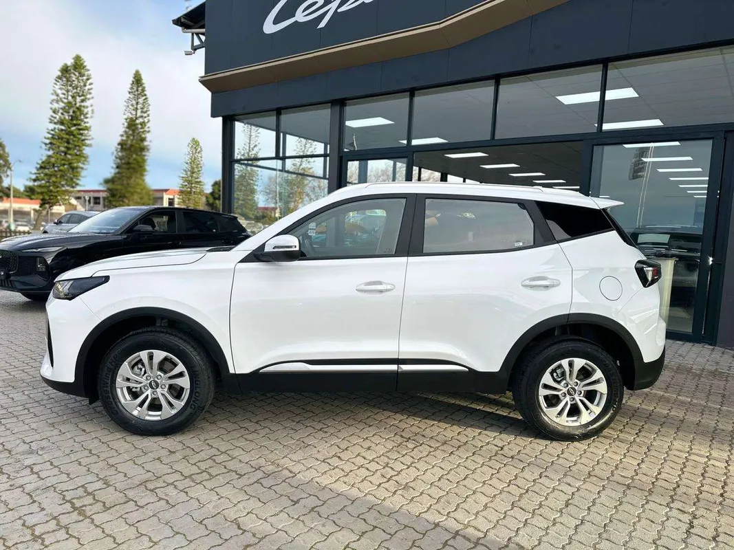 Chery Tiggo 4 Cross 1.5 LiT CVT - Image 5
