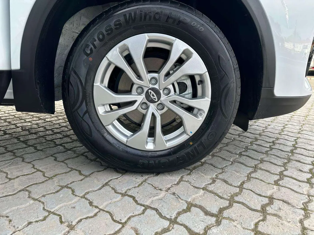 Chery Tiggo 4 Cross 1.5 LiT CVT - Image 8