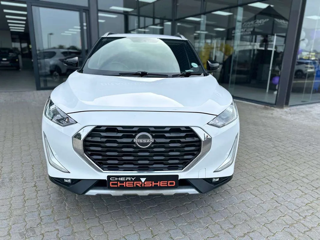 Nissan Magnite 1.0T Acenta CVT - Image 2