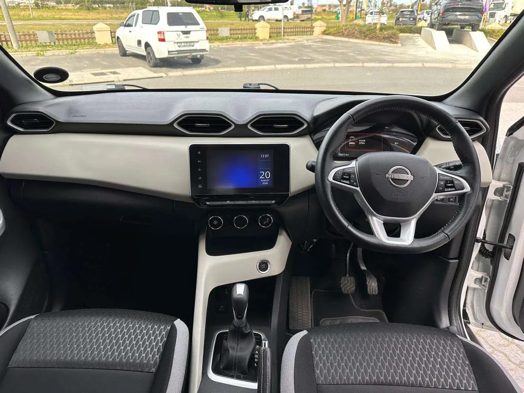 Nissan Magnite 1.0T Acenta CVT - Image 15