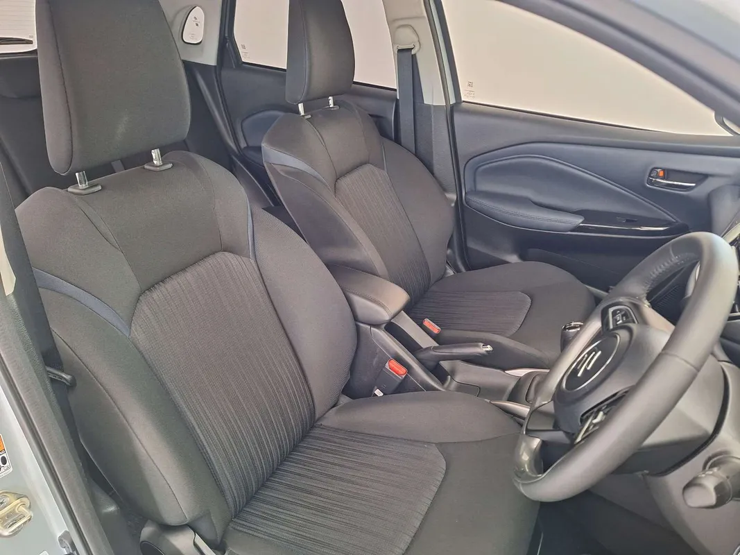 Suzuki Baleno 1.5 GLX AT - Image 9