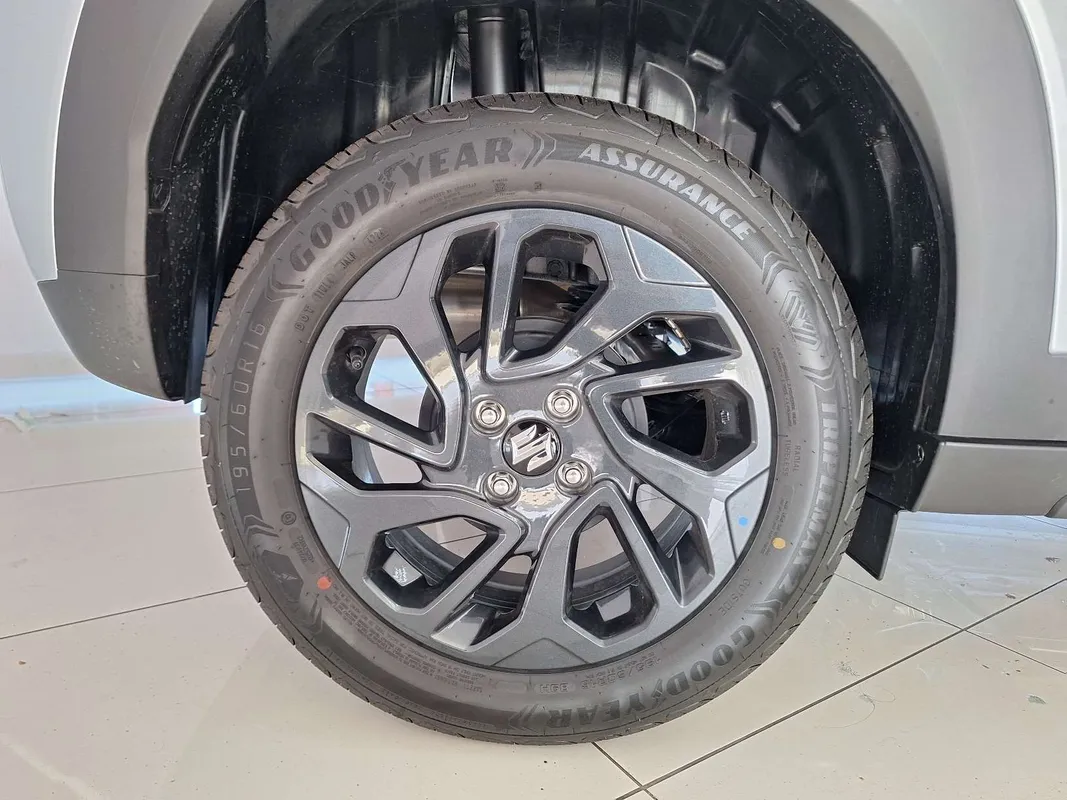 Suzuki Fronx 1.5 GL 4AT - Image 7
