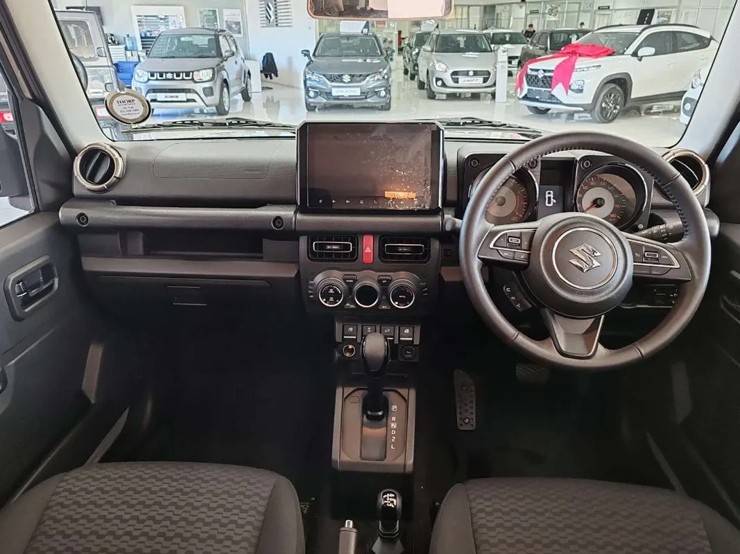 Suzuki Jimny 1.5 GLX 4AT 5Dr - Image 10