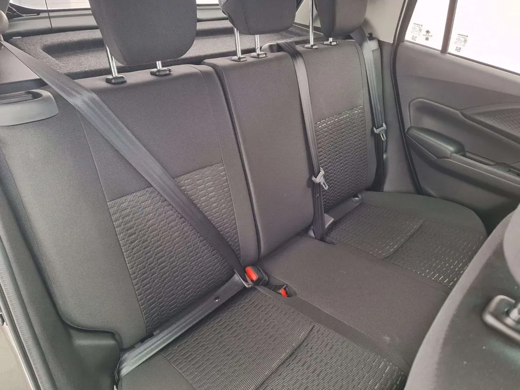 Suzuki Swift 1.2 GLX MT - Image 8