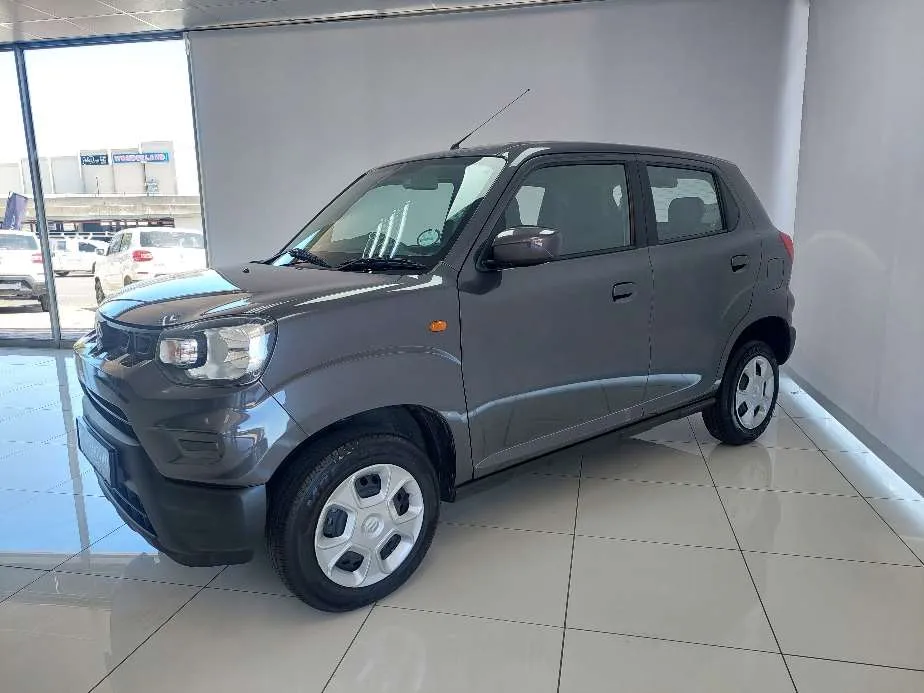 Suzuki S-Presso 1.0 GL MT - Image 4