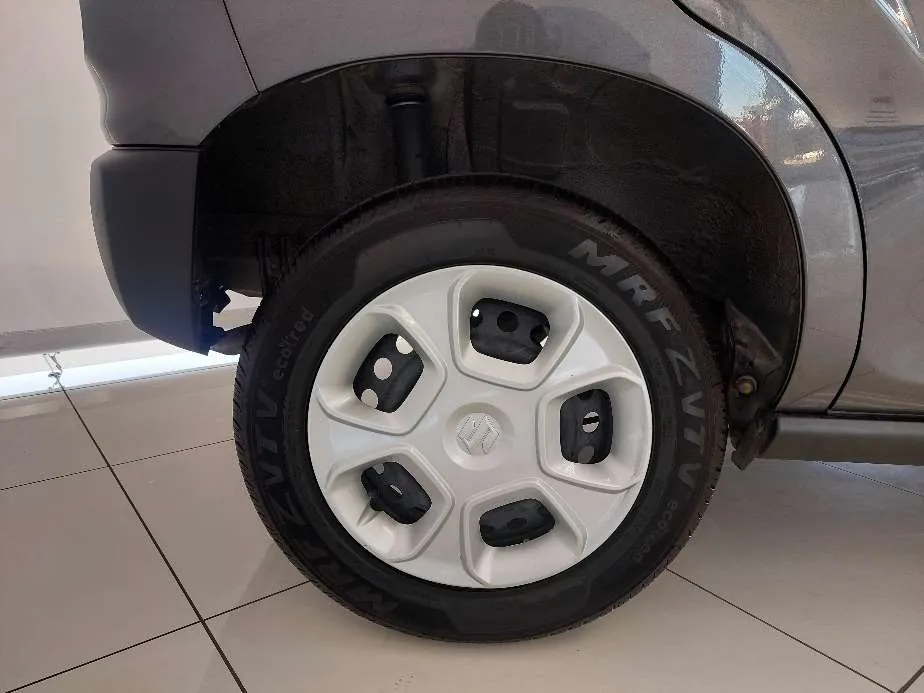 Suzuki S-Presso 1.0 GL MT - Image 6