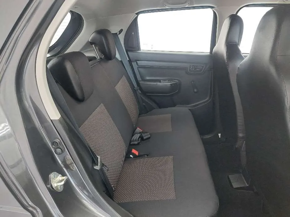 Suzuki S-Presso 1.0 GL MT - Image 7
