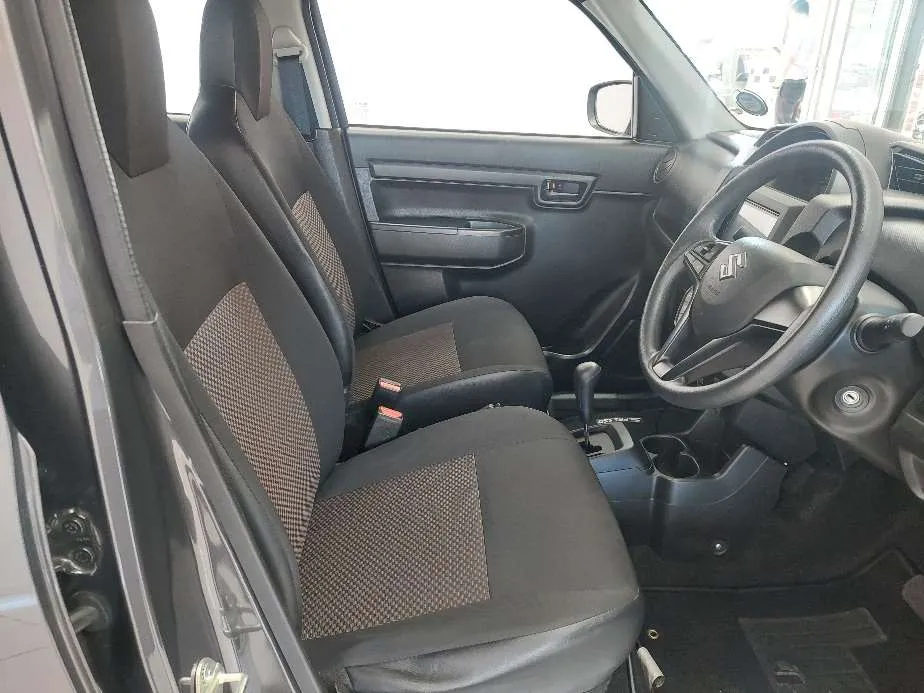 Suzuki S-Presso 1.0 GL MT - Image 8