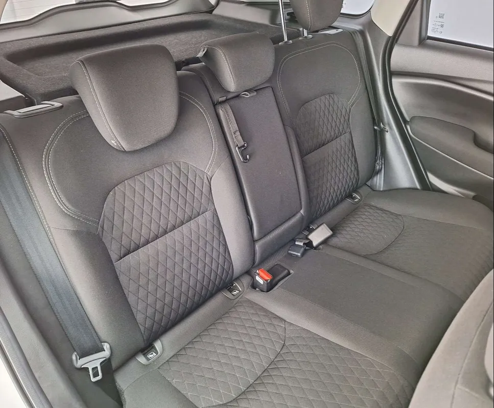 Suzuki Grand Vitara 1.5 GL 5MT - Image 8