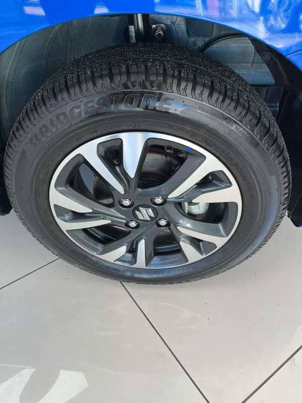 Suzuki Swift 1.2 GLX MT - Image 9