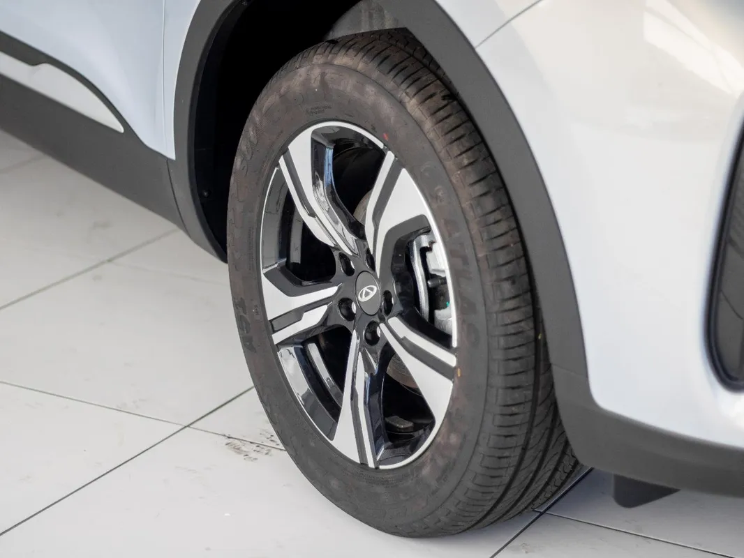 Chery Tiggo 4 Cross 1.5T Comfort DCT - Image 8