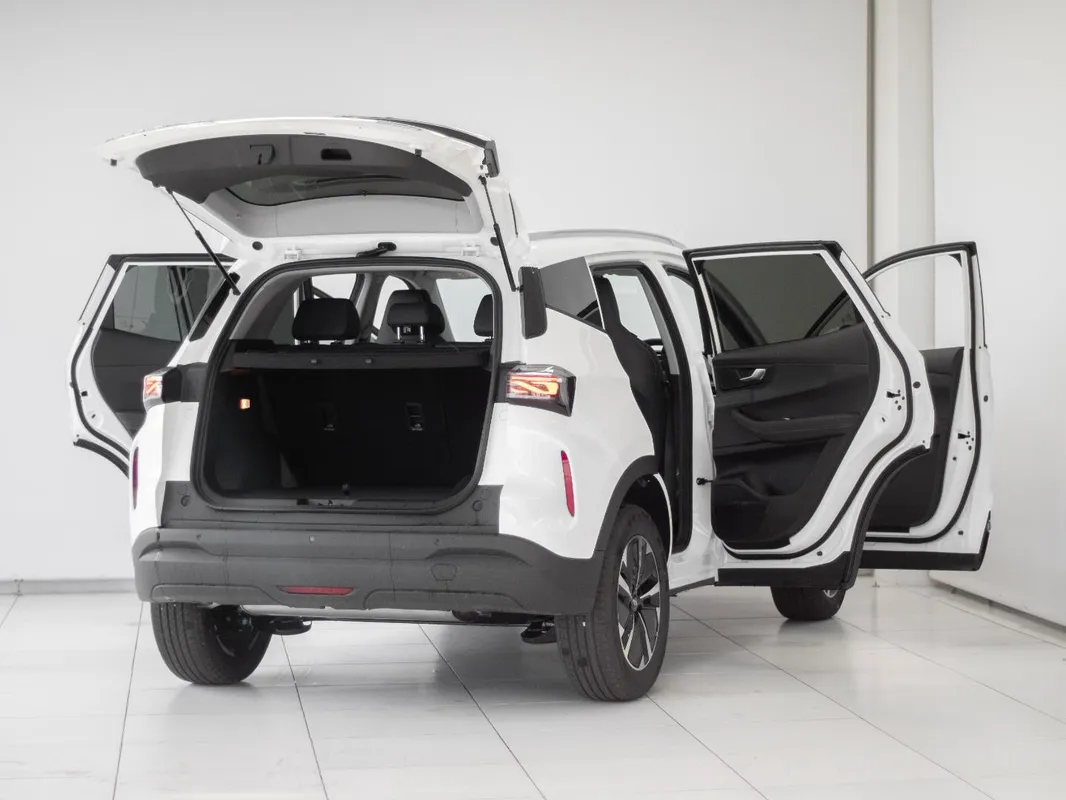 Chery Tiggo 4 Cross 1.5 HEV Elite DHT - Image 9