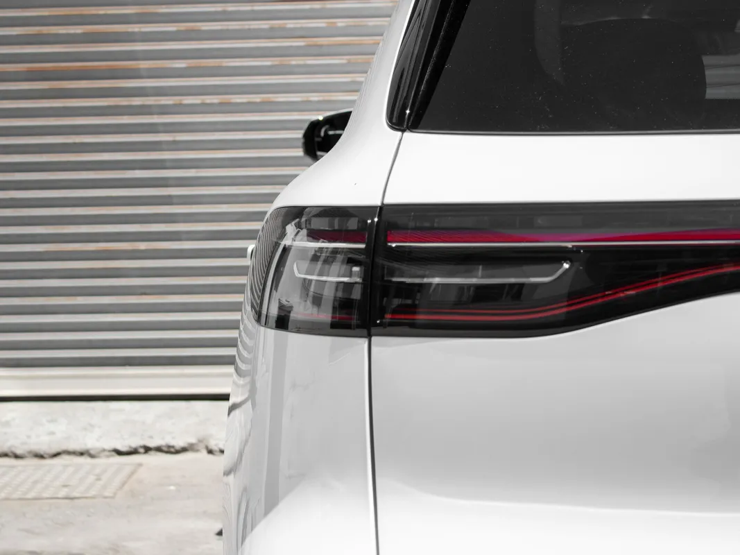 Geely E5 Aspire - Image 4