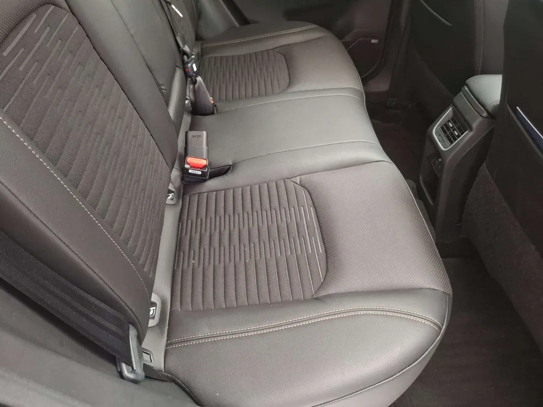 Suzuki Across 1.5i GLX 6AT - Image 11