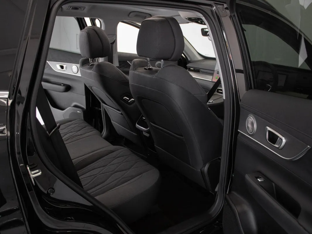 Chery Tiggo 8 1.5T CSH Apex DHT (PHEV) - Image 23