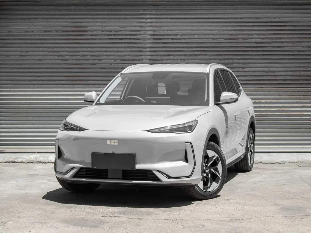 Geely E5 Apex - Image 12