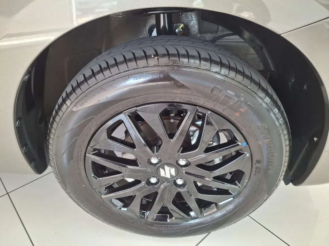 Suzuki Dzire 1.2 GL+ CVT - Image 9
