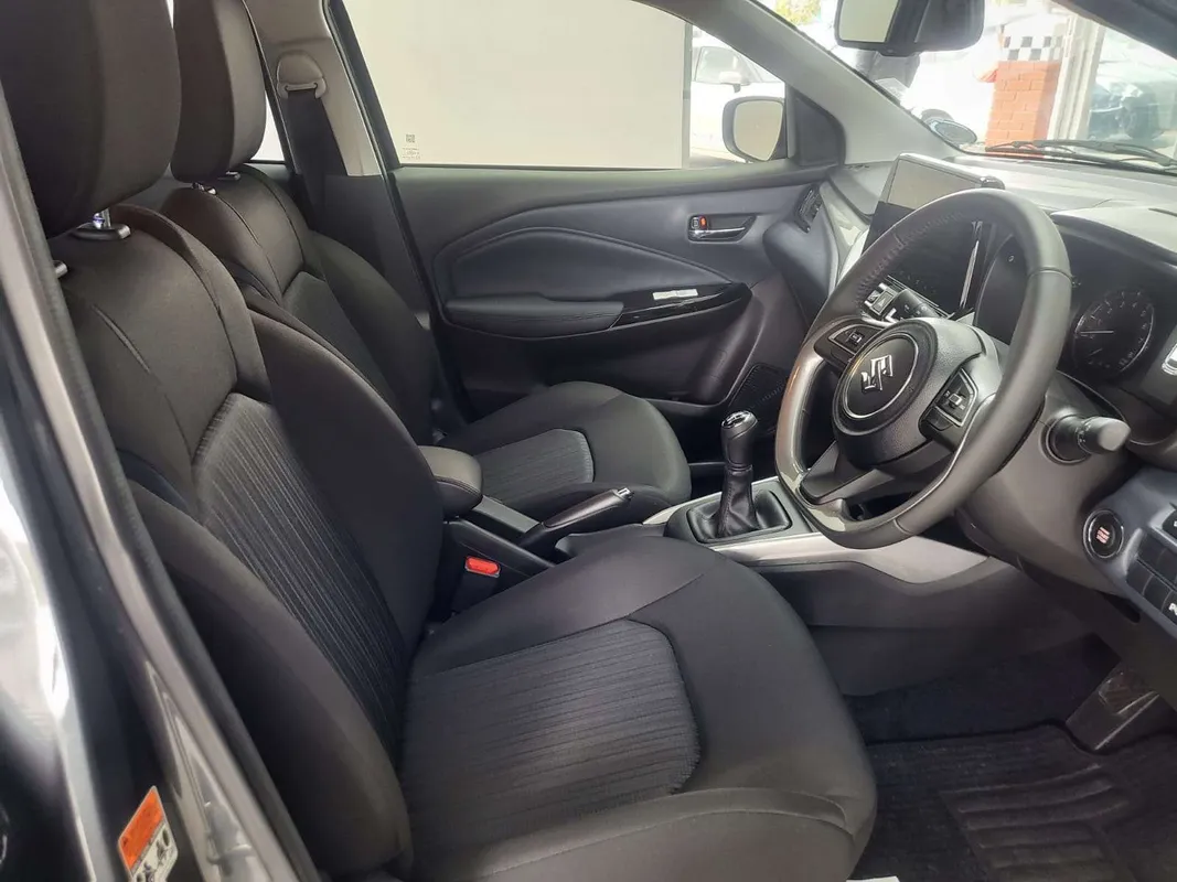 Suzuki Baleno 1.5 GLX MT - Image 9