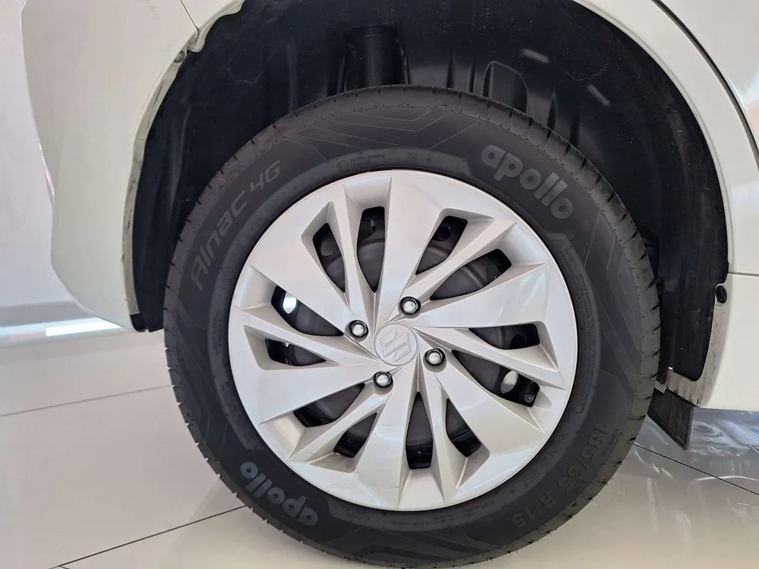 Suzuki Baleno 1.5 GL AT - Image 7