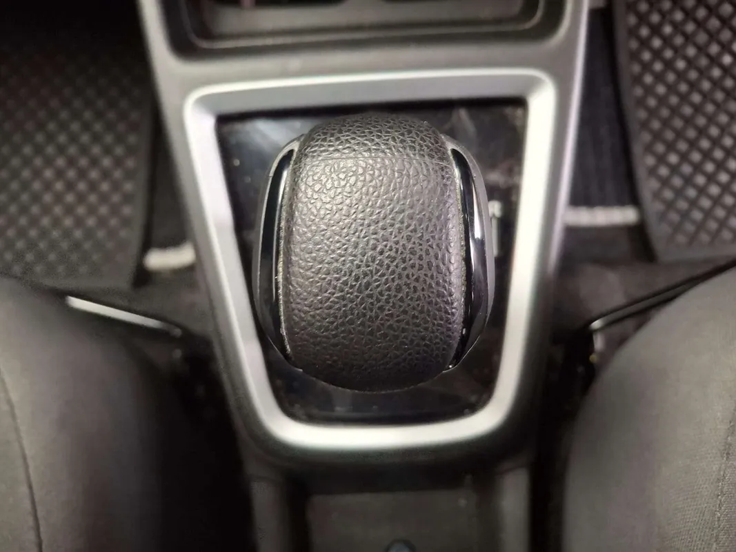 Suzuki Swift 1.2 GL AMT - Image 8