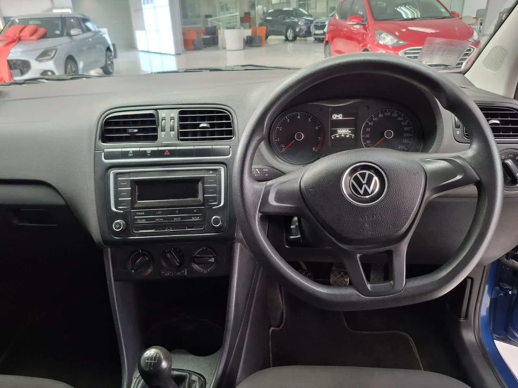 Volkswagen Polo Vivo hatch 1.4 Trendline - Image 14