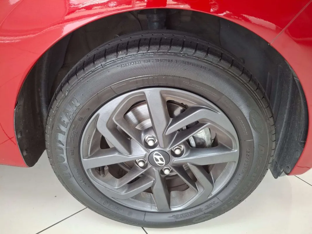Hyundai Grand i10 1.0 Fluid - Image 9