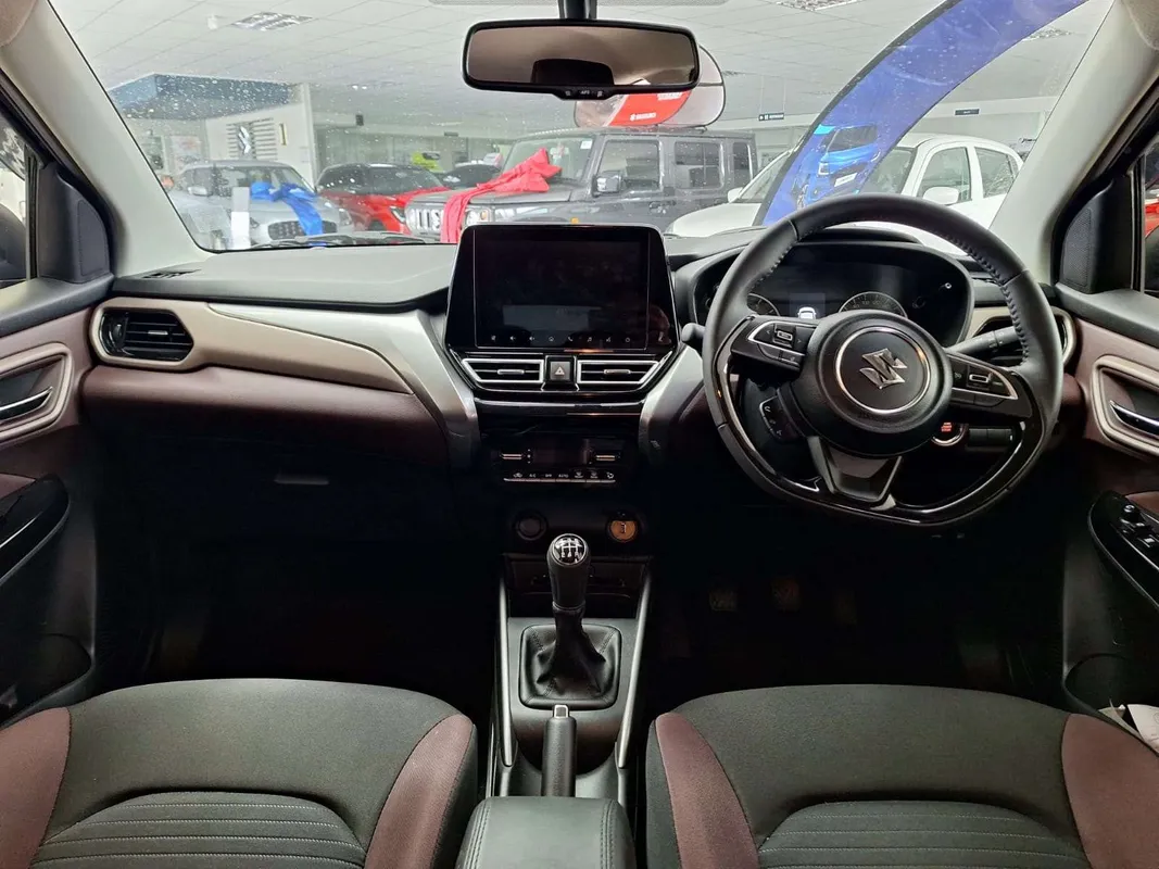 Suzuki Fronx 1.5 GLX 5MT - Image 8