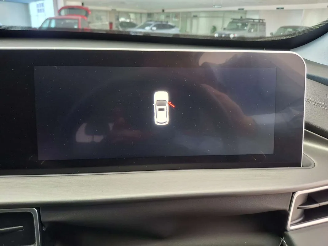 Chery Tiggo 4 Cross 1.5 LiT CVT - Image 9