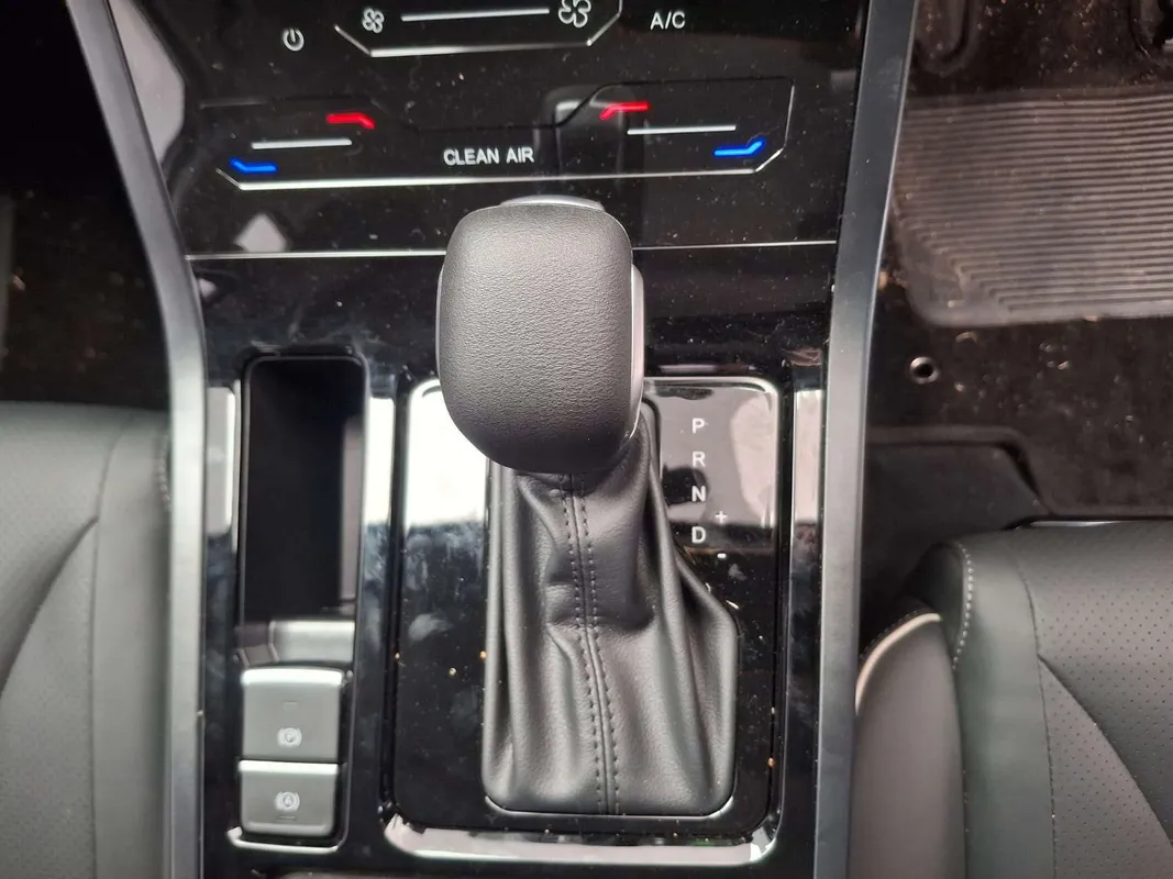 Chery Tiggo 4 Cross 1.5 LiT CVT - Image 10