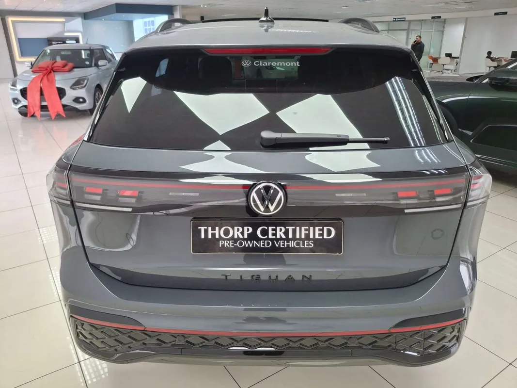 Volkswagen Tiguan R-Line 1.4 TSI 110 kW DSG - Image 6
