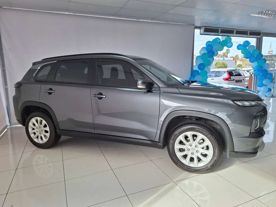 Suzuki Grand Vitara 1.5 GL 4AT - Image 2