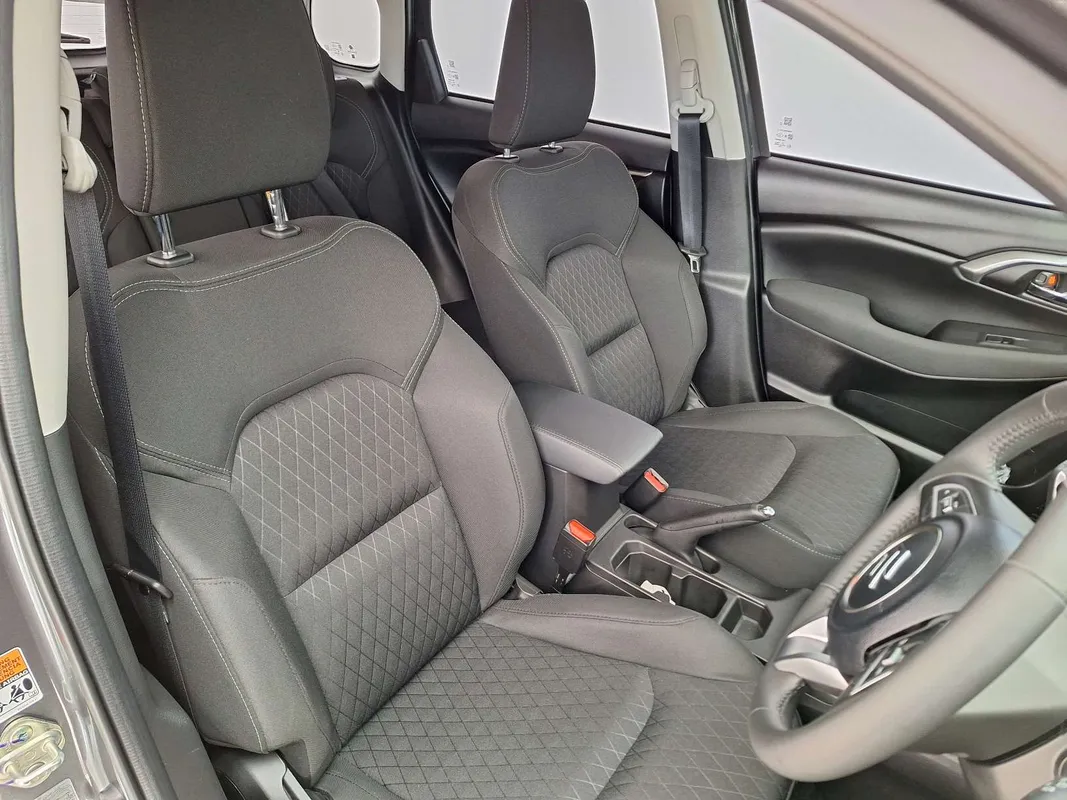 Suzuki Grand Vitara 1.5 GL 4AT - Image 7