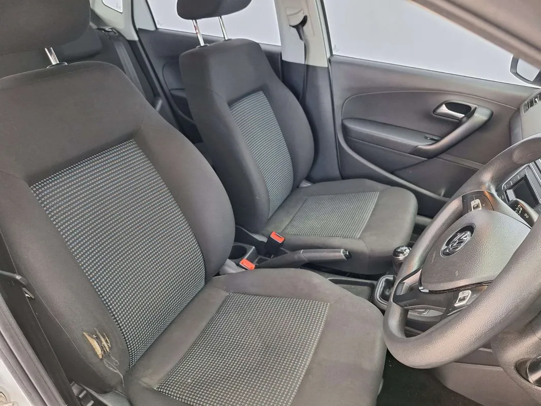 Volkswagen Polo Vivo hatch 1.4 Comfortline - Image 9