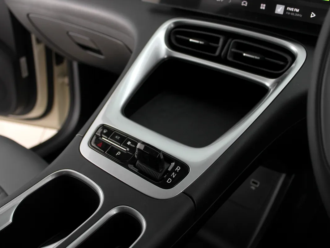 Geely E2 Aspire - Image 18