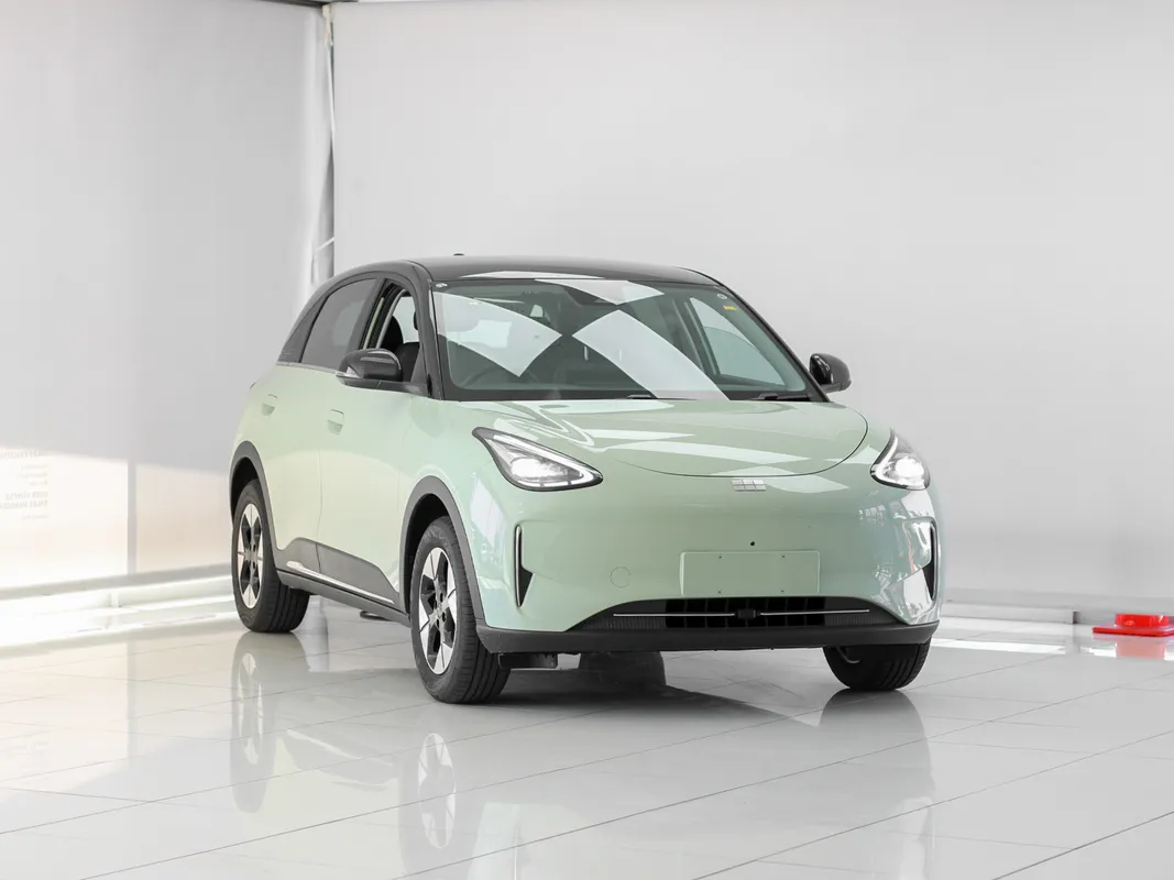 Geely E2 Apex