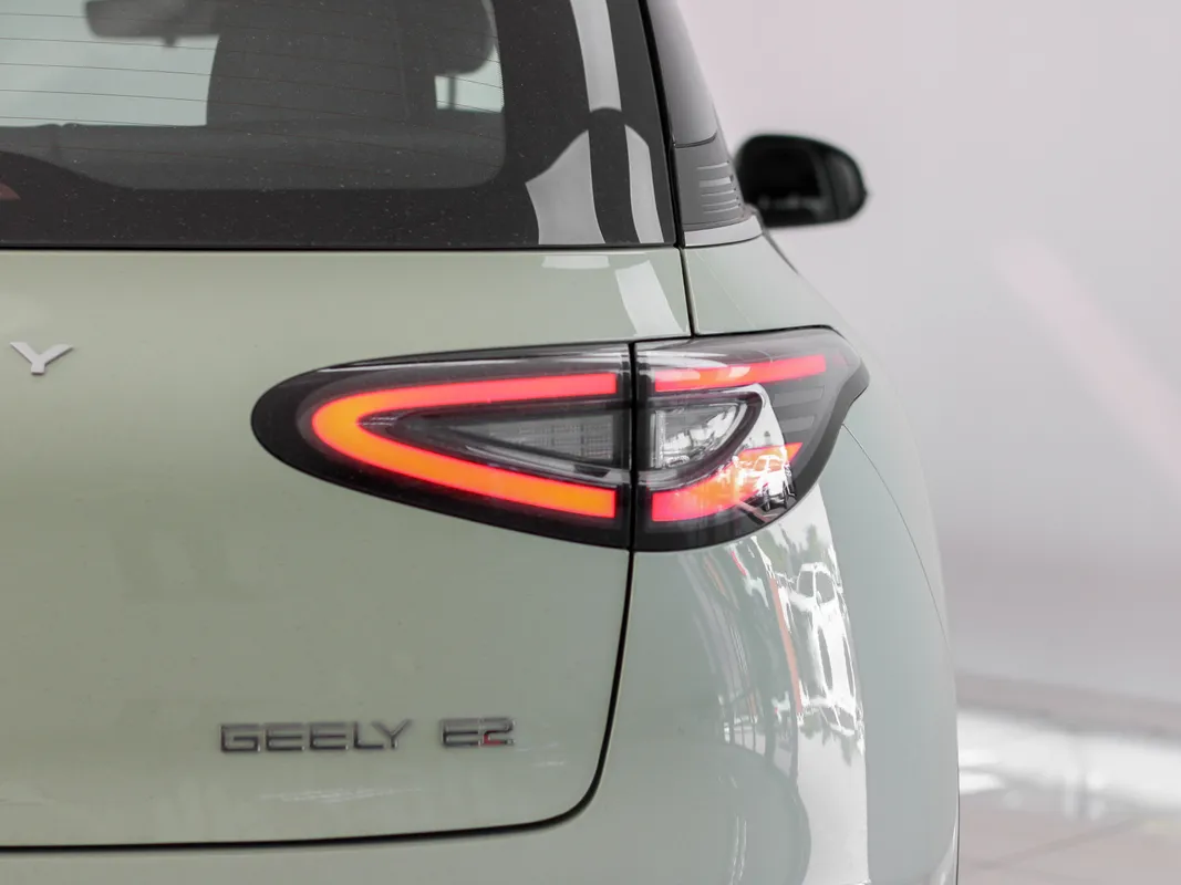 Geely E2 Apex - Image 6