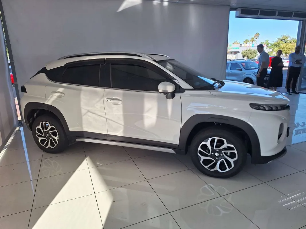 Suzuki Fronx 1.5 GLX 4AT - Image 2
