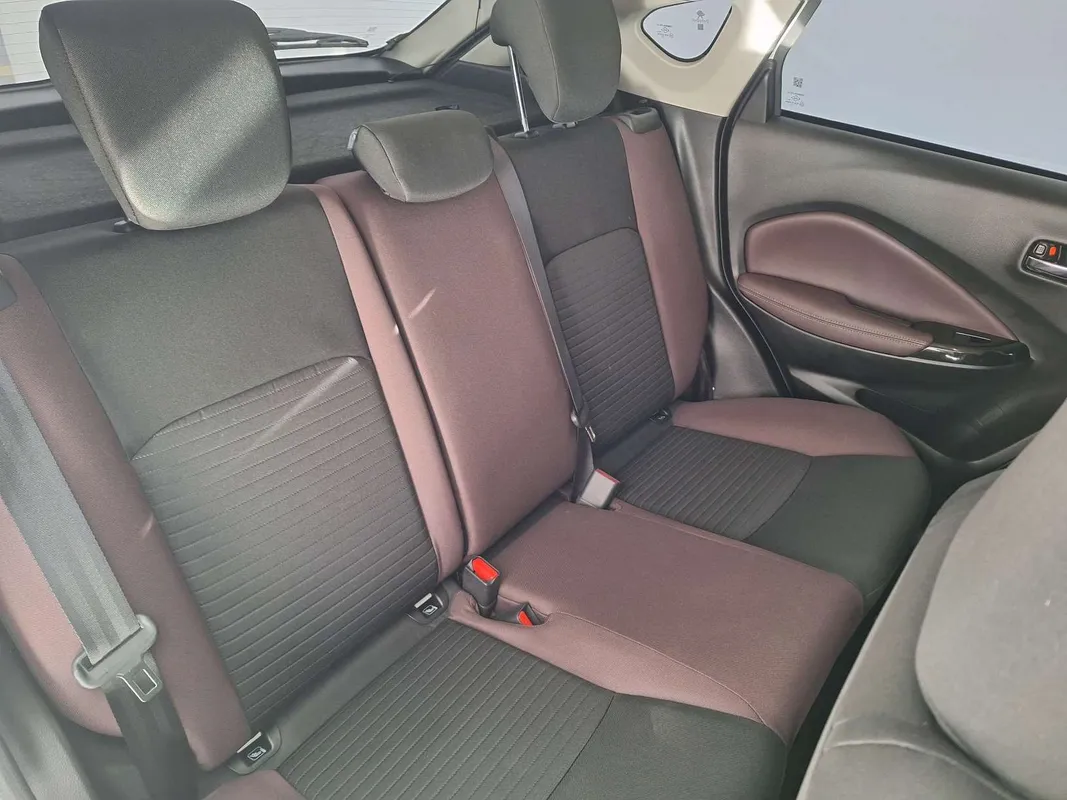 Suzuki Fronx 1.5 GLX 4AT - Image 6